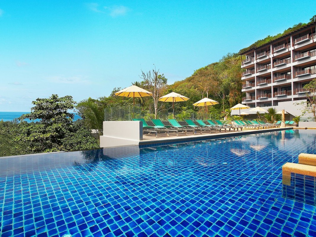 Hotel Krabi Cha Da Resort piscine et batiment
